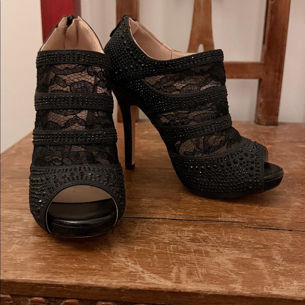 Elegant Black Lace Peep-Toe Heels